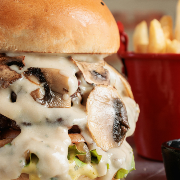 Applebee OM Cheeseburger