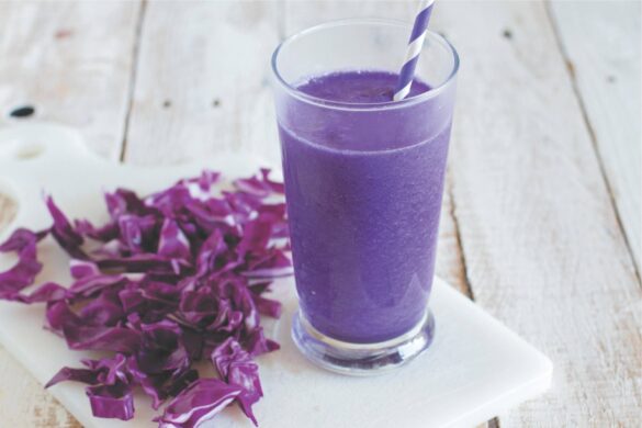 Red Cabbage Pineapple Smoothie